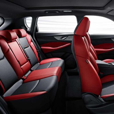 το από δεύτερο χέρι 5 seater χρησιμοποίησε τα αυτοκίνητα Changan Cs35 συν το ΝΕ γαλάζιων φαλαινών 1.4T 160HP L4