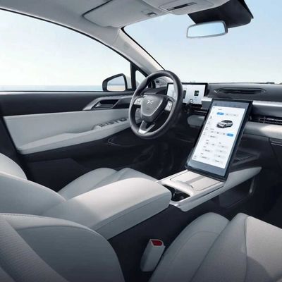 Στο ολοκαίνουργιο 0km αυτοκινήτων της Ev αποθεμάτων αυτοκίνητο 5-καθισμάτων ενεργειακών οχημάτων Xiaopeng P5 για τις οικογένειες