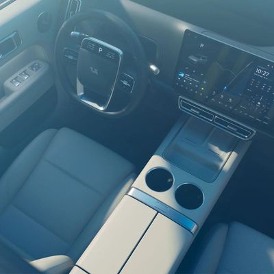 180km/h Max Speed Li L8 Max AWD 490HP 5 θυρών 6 θέσεων Ηλεκτρικό SUV με 1200km Range και 3005mm Wheelbase
