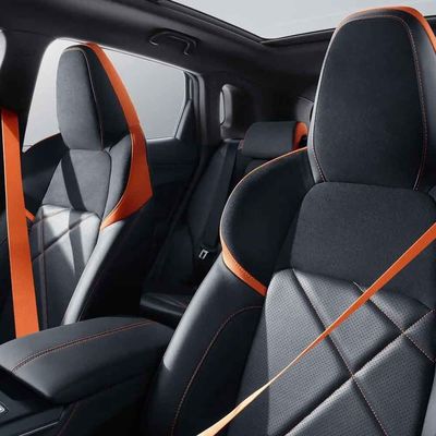 4 πόρτες 5 καθίσματα Changan CS55 ΣΥΝ 2023 τη βενζίνη έκδοσης 1.5T DCT γαλάζιων φαλαινών