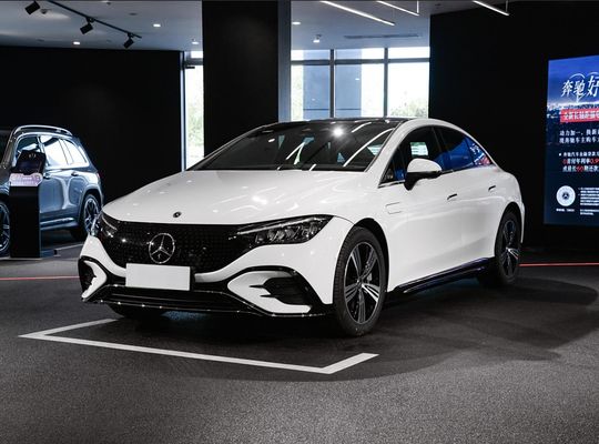 Mercedes 4MATIC Ηλεκτρικό Σεντάν