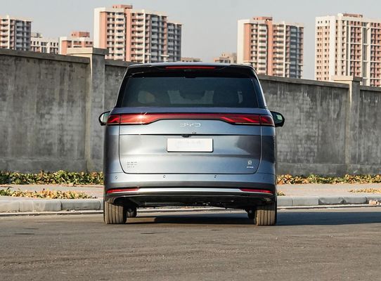 Τροχαία βάση 3045MM MPV Υβριδικό με 7 θέσεις και 1805MM ύψος BYD Xia 2025 μοντέλο Μεγάλο Διαστημικό Όχημα
