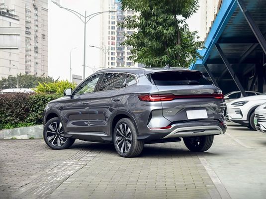 Ταχύτητα Ηλεκτρικό Αυτοκίνητο 87.04kwh Ιδιότητα μπαταρίας 605km Περιοχή 175km/h Μέγιστη ταχύτητα BYD Song Plus EV για γρήγορη φόρτιση 0,5 ώρες το 2025