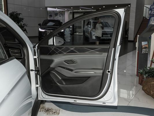 2025 BYD Ηλεκτρικό αυτοκίνητο Qin L EV Πολυσύνδεση Ανεξάρτητη Ανάρτηση Γρήγορη φόρτιση Νέο μοντέλο Καυτή πώληση με ηλιακή οροφή