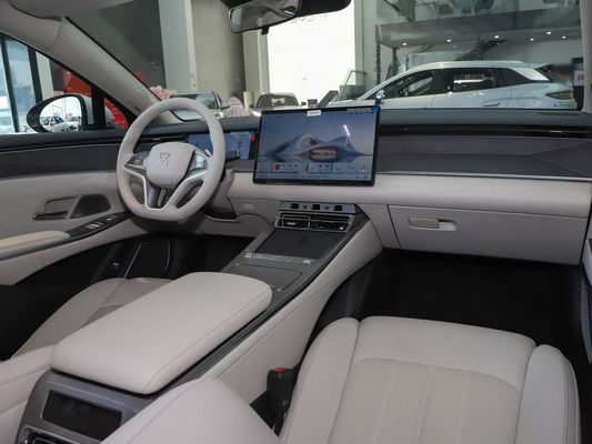 2025 Ενίσχυρο ηλεκτρικό όχημα Han L BYD με μέγιστη ισχύ 500 KW και δερμάτινο πηδάλιο 1000V υψηλής τάσης γρήγορη φόρτιση