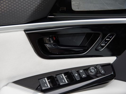 350kW Μηχανική Δύναμη Πλήρως Ηλεκτρικό SUV Honda S7 Long Range 650km Γρήγορη φόρτιση EV Νέα καυτή πώληση με ηλιακή στέγη για οικογένεια