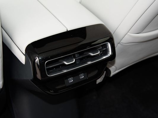 350kW Μηχανική Δύναμη Πλήρως Ηλεκτρικό SUV Honda S7 Long Range 650km Γρήγορη φόρτιση EV Νέα καυτή πώληση με ηλιακή στέγη για οικογένεια