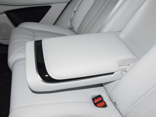 2025 Xpeng G9 Πλήρως ηλεκτρικό SUV 93,1kWh Βαθμό μπαταρίας 423kW Μέγιστη ισχύς κινητήρα 680km Μακροχρόνια και γρήγορη φόρτιση με ηλιακή στέγη