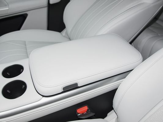 2025 Xpeng G9 Πλήρως ηλεκτρικό SUV 93,1kWh Βαθμό μπαταρίας 423kW Μέγιστη ισχύς κινητήρα 680km Μακροχρόνια και γρήγορη φόρτιση με ηλιακή στέγη