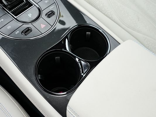 2025 BYD Ηλεκτρικό όχημα Σφραγίδα 06GT Χρόνος ταχείας φόρτισης 0,33 ώρες και απόδοση Μακροχρόνια 550 χλμ. Μεγάλη μπαταρία με ηλιακή οροφή για οικογένεια
