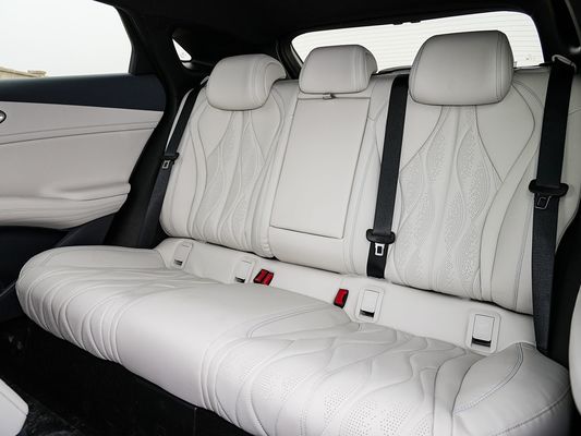 2025 BYD Ηλεκτρικό όχημα Σφραγίδα 06GT Χρόνος ταχείας φόρτισης 0,33 ώρες και απόδοση Μακροχρόνια 550 χλμ. Μεγάλη μπαταρία με ηλιακή οροφή για οικογένεια
