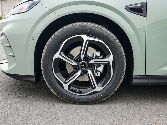2025 BYD Ηλεκτρικό όχημα Σφραγίδα 06GT Χρόνος ταχείας φόρτισης 0,33 ώρες και απόδοση Μακροχρόνια 550 χλμ. Μεγάλη μπαταρία με ηλιακή οροφή για οικογένεια