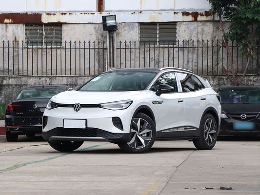 Ακαταμάχητη απόδοση Ηλεκτρικό αυτοκίνητο VW ID4 με εμβέλεια 600 χιλιομέτρων και ανοιχτή οροφή